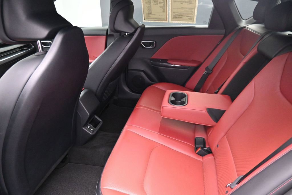 Used 2025 Kia K4 GT-Line w/ GT-Line Premium Package FWD image 9