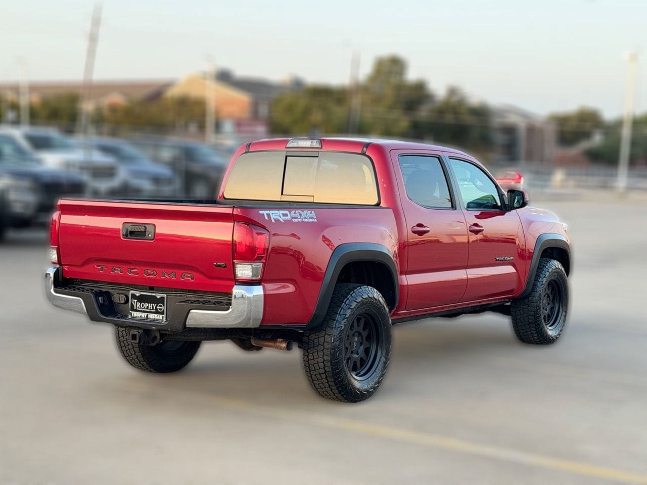 Used 2017 Toyota Tacoma TRD Off-Road w/ Tow Package (A/T) AWD/4WD image 7