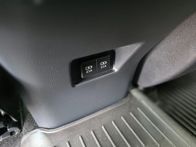 Used 2022 Toyota Venza Limited w/ Advanced Technology Package image 17