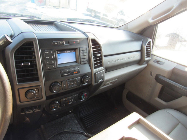 Used 2021 Ford F450 XL w/ Power Equipment Group image 33