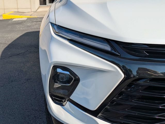 Used 2023 Chevrolet Blazer RS w/ Driver Confidence II Package FWD image 9