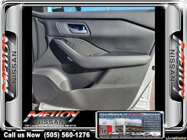 Used 2025 Nissan Rogue SV image 15