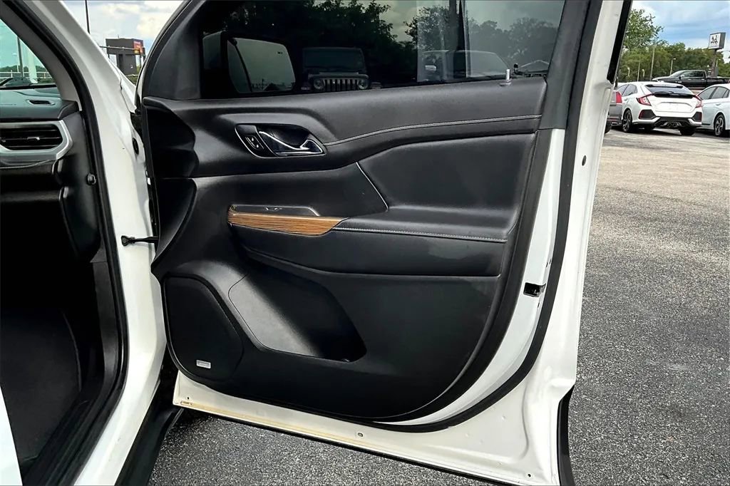 Used 2021 GMC Acadia SLE w/ Driver Convenience Package image 23