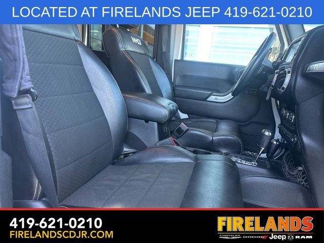 Used 2012 Jeep Wrangler Unlimited Rubicon image 14