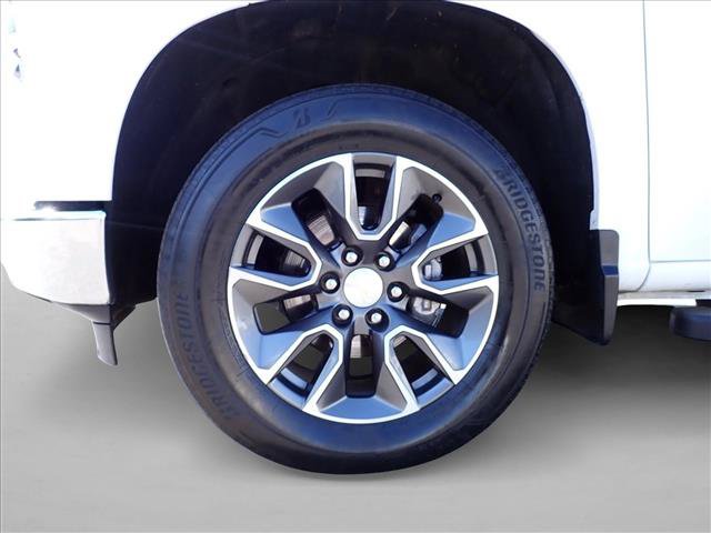 Used 2024 Chevrolet Silverado 1500 LT AWD/4WD image 7