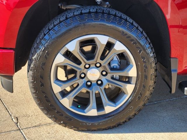 Used 2024 Chevrolet Silverado 1500 High Country w/ Technology Package image 18