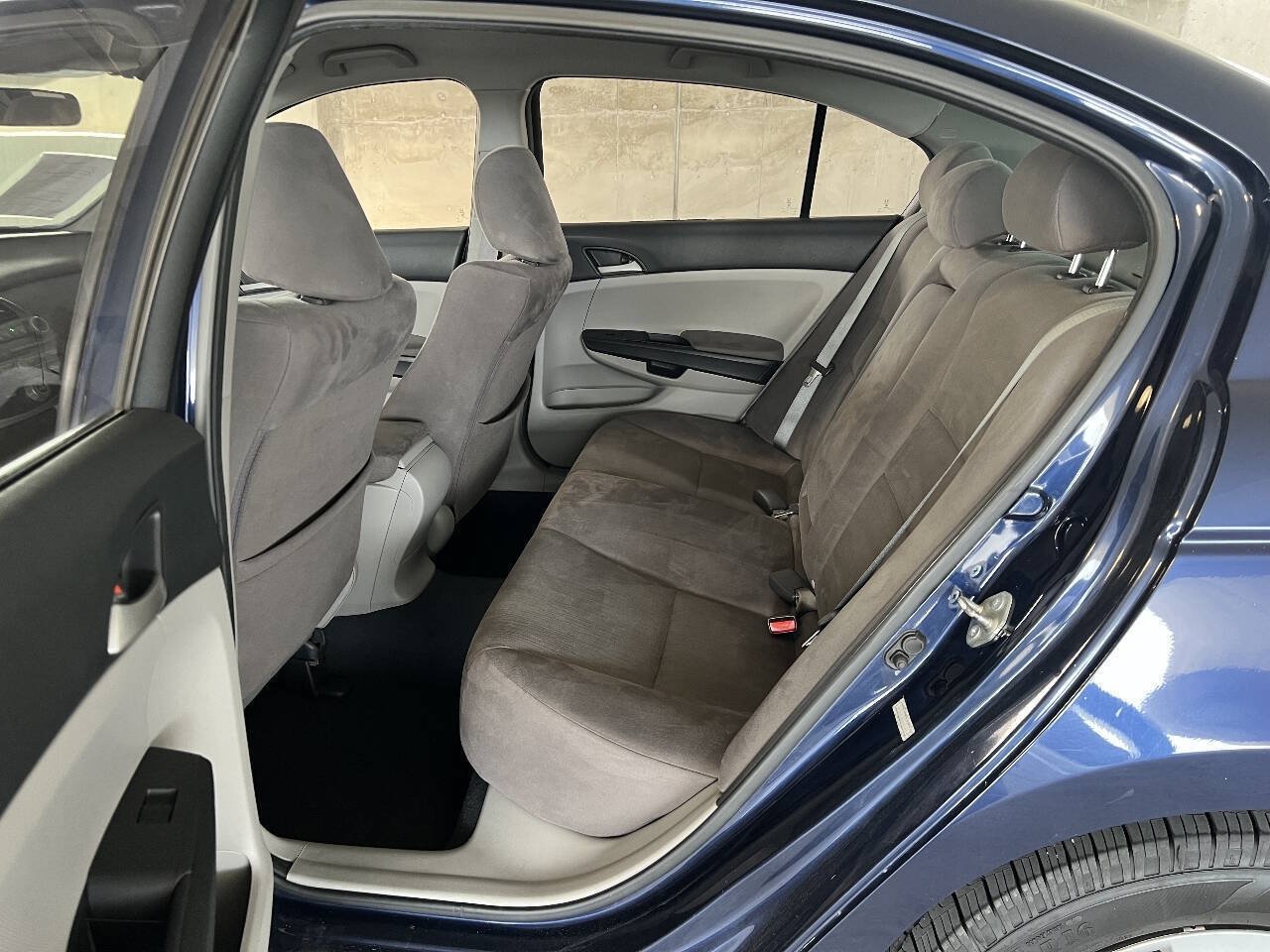 Used 2012 Honda Accord LX image 19