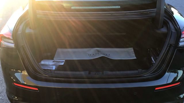Used 2021 Maserati Ghibli S image 9