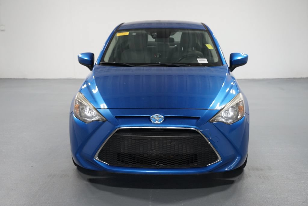 Used 2019 Toyota Yaris L FWD image 2