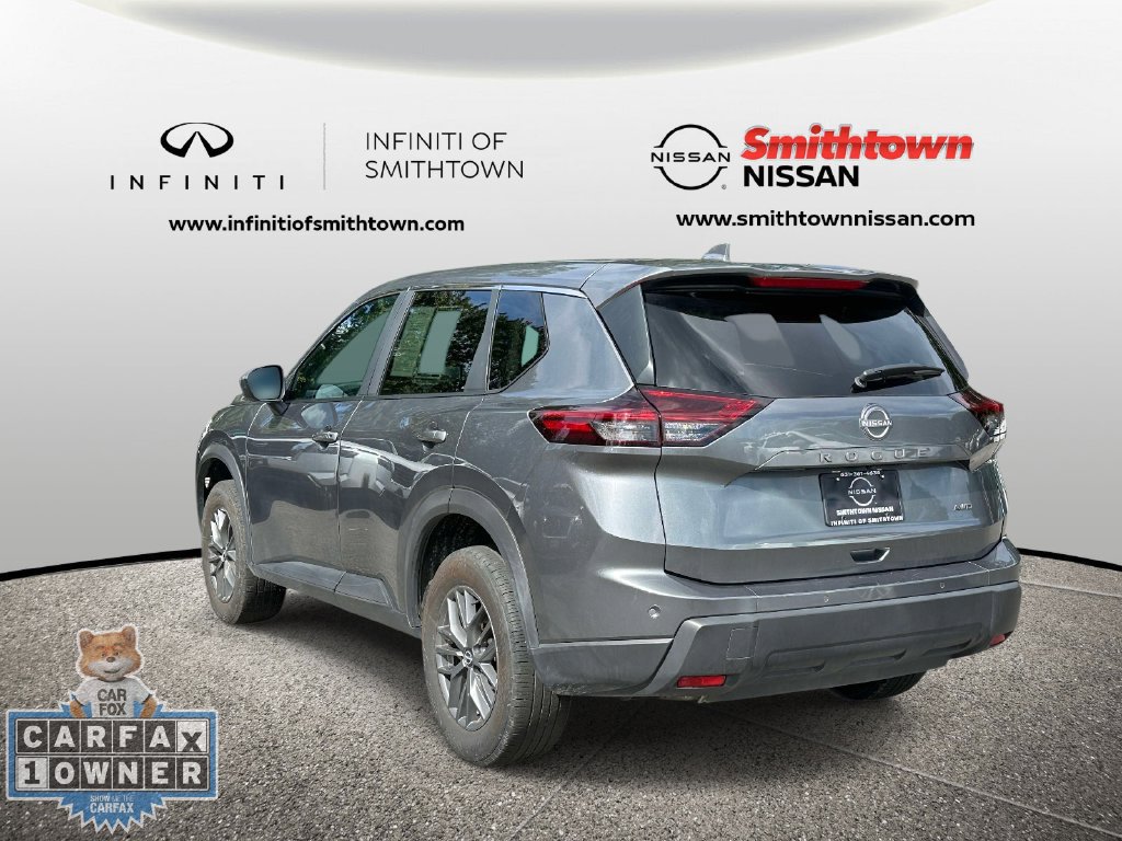 Certified 2026 Nissan Rogue SV AWD/4WD image 9