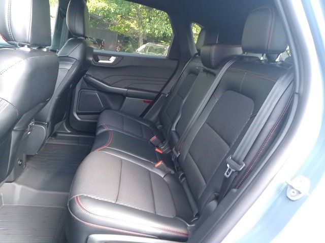 New 2025 Ford Escape ST-Line Elite image 31