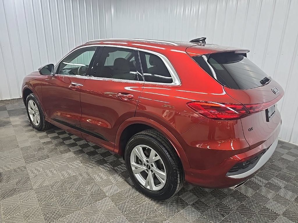 Used 2025 Audi Q5 Premium AWD/4WD image 9