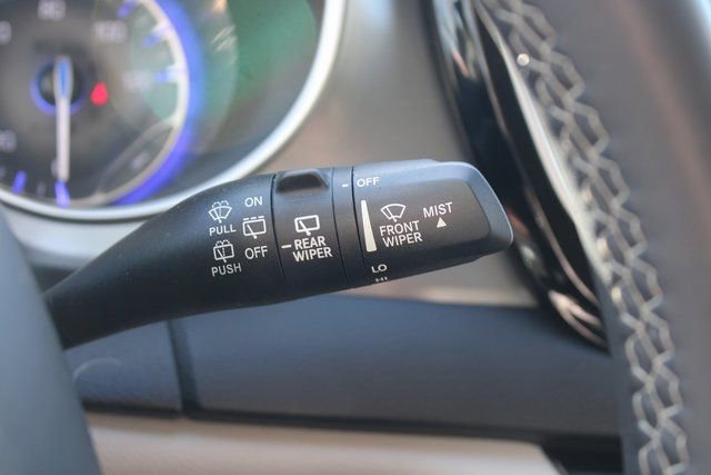 Used 2022 Chrysler Pacifica Touring-L image 33