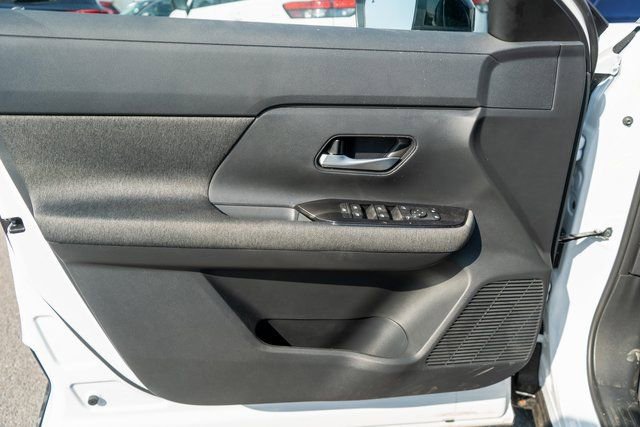 New 2026 Nissan Kicks SV w/ SV Premium Package image 12