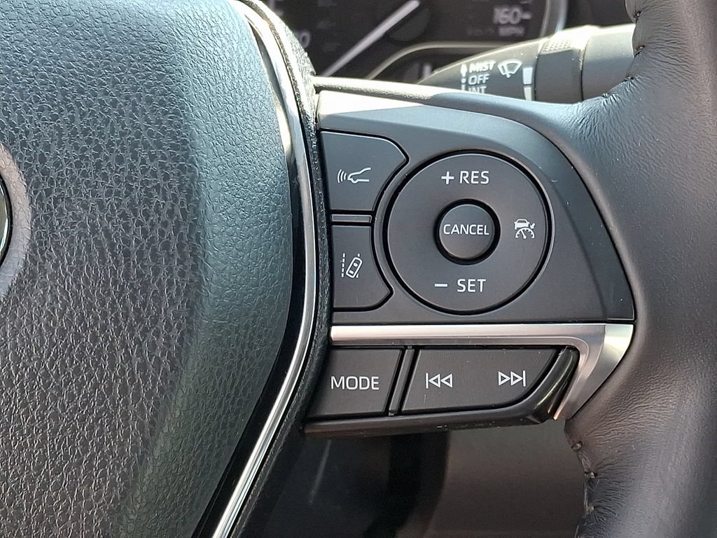 Certified 2020 Toyota Camry XLE AWD/4WD image 23