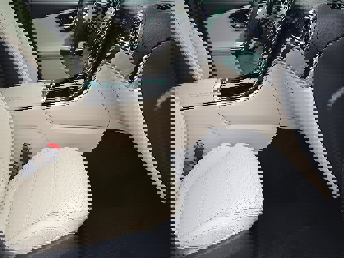 New 2026 Mercedes-Benz GLC 300 4MATIC image 35