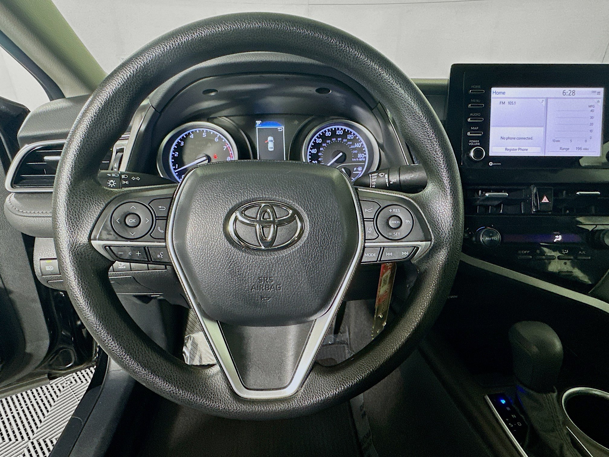Used 2022 Toyota Camry LE FWD image 15