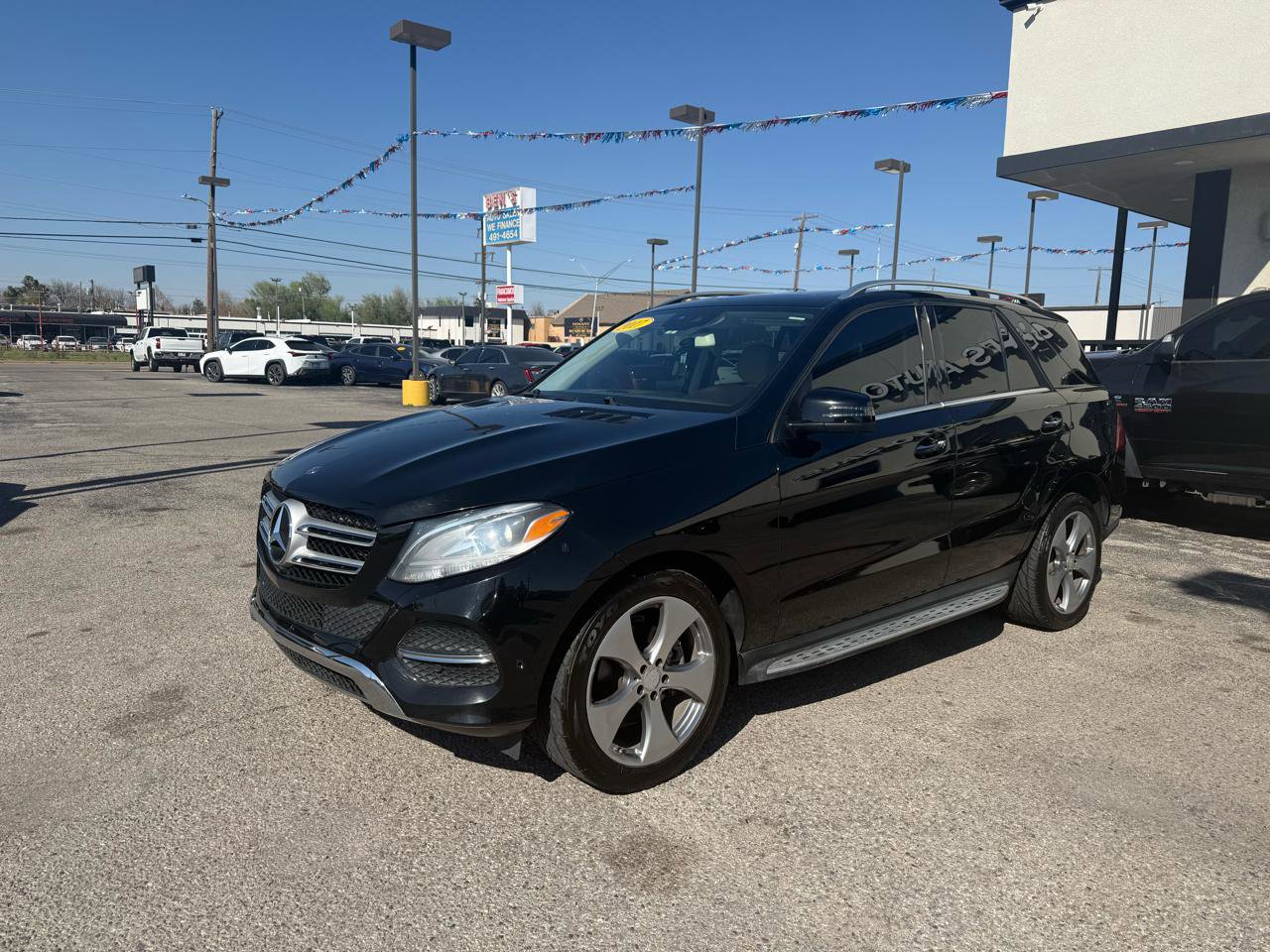 Used 2017 Mercedes-Benz GLE 350 image 2