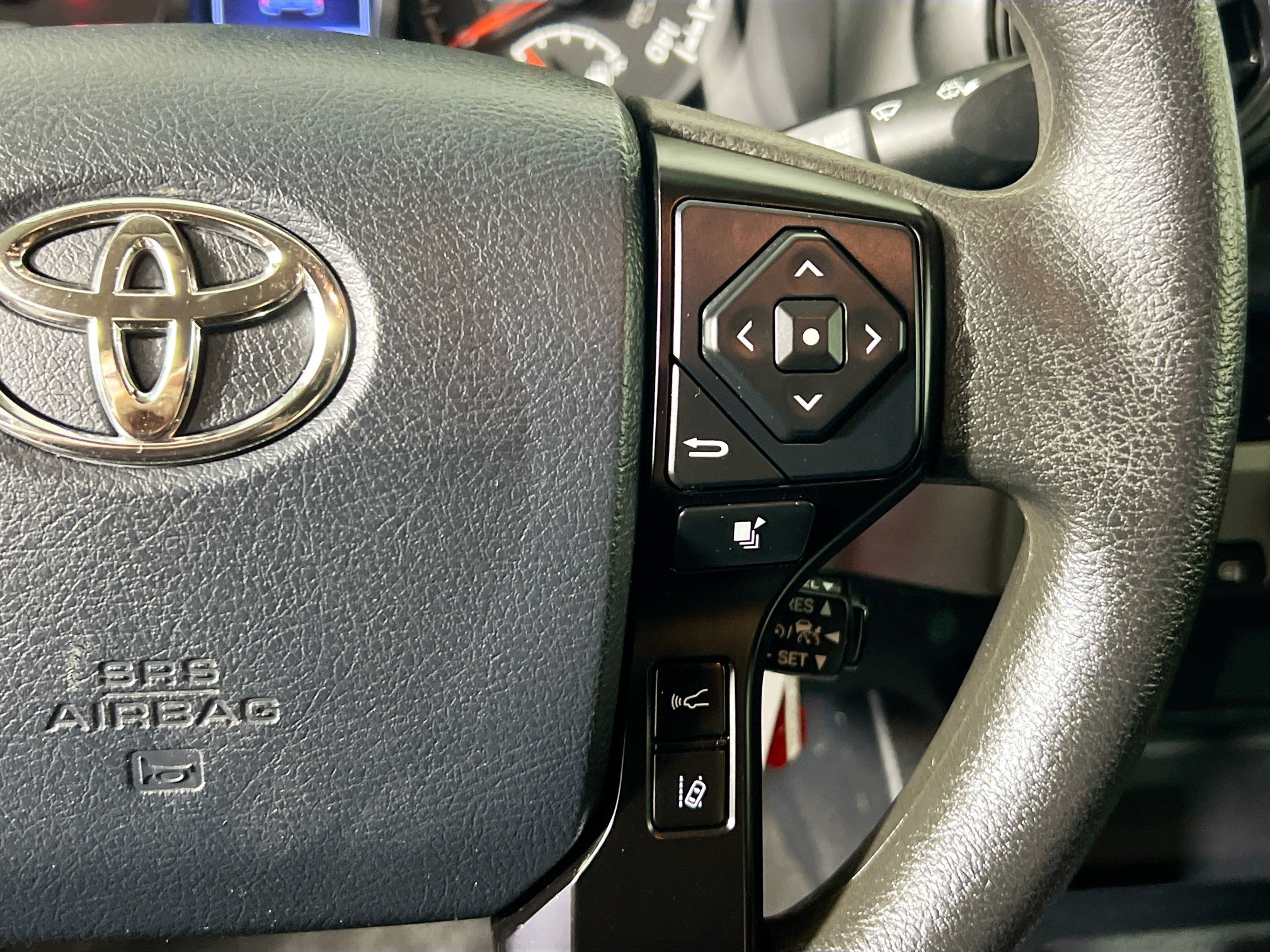 Used 2019 Toyota Tacoma SR w/ SR Convenience Package RWD image 19