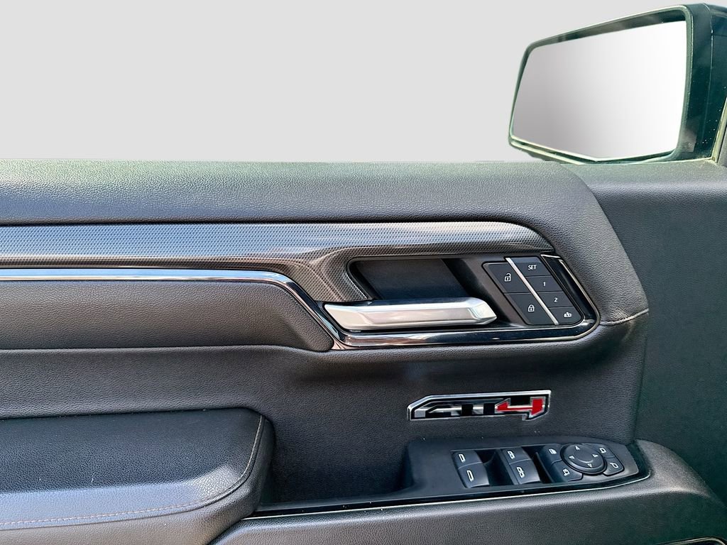 Used 2024 GMC Sierra 1500 AT4 w/ Technology Package image 9