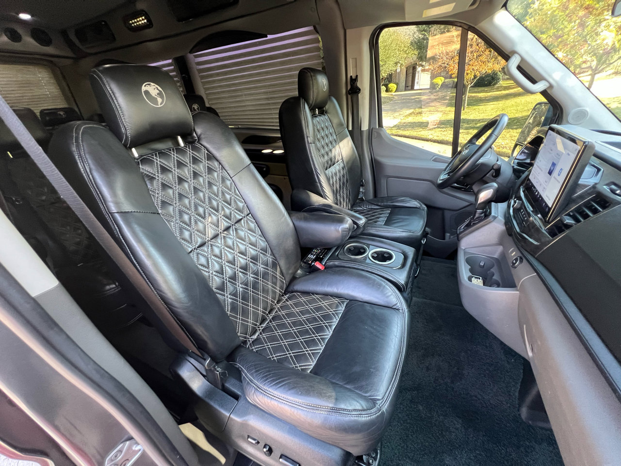 Used 2022 Ford Transit 250 Medium Roof AWD image 37