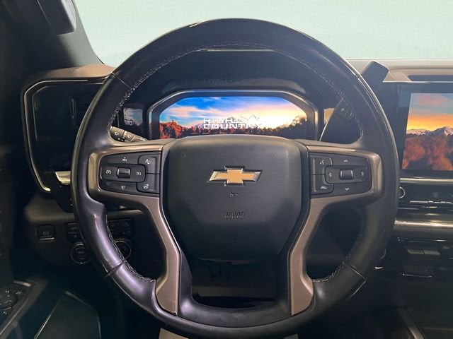 Used 2024 Chevrolet Silverado 2500 High Country w/ High Country Premium Package AWD/4WD image 19