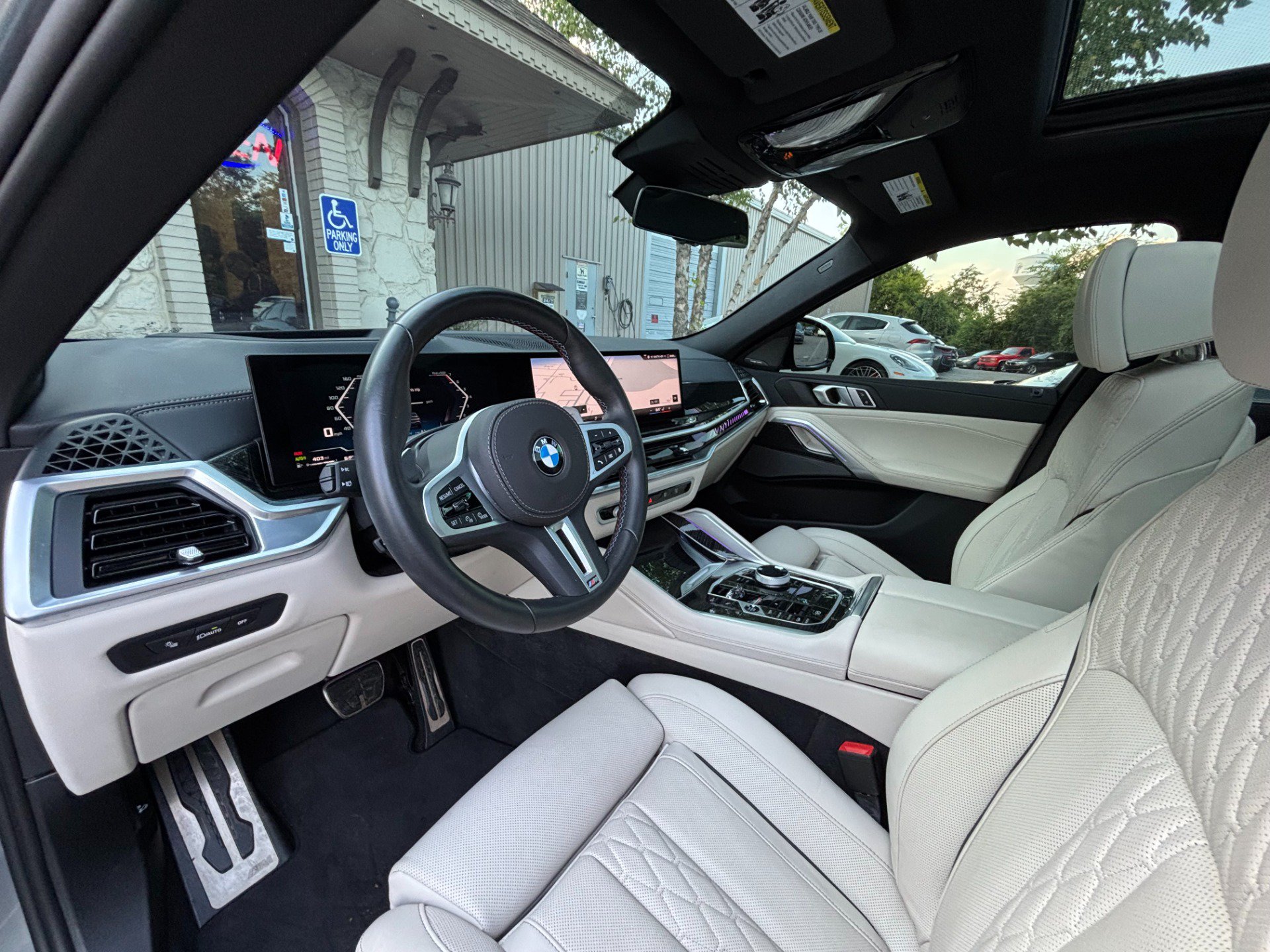 Used 2025 BMW X6 M60i AWD/4WD image 10