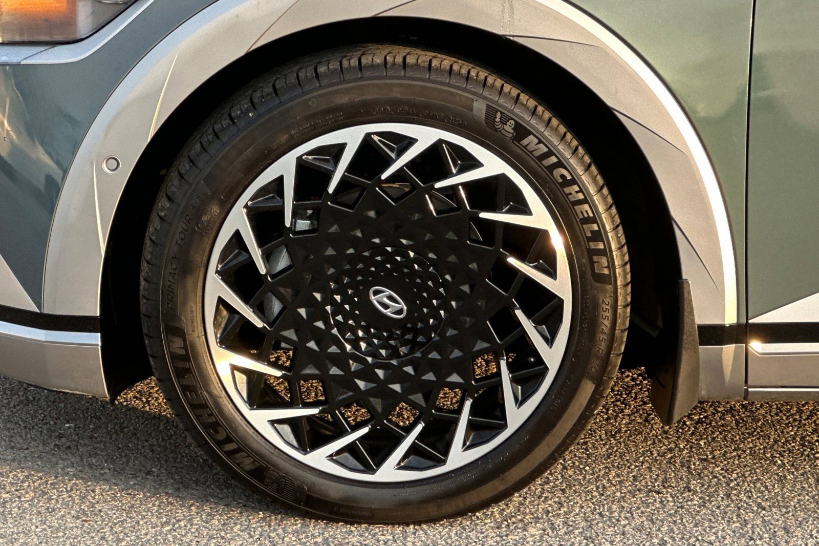 Certified 2024 Hyundai Ioniq 5 Limited image 32