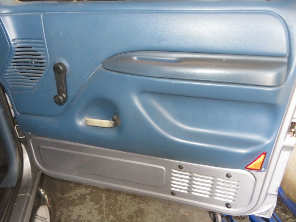 Used 1994 Ford Bronco XL image 24