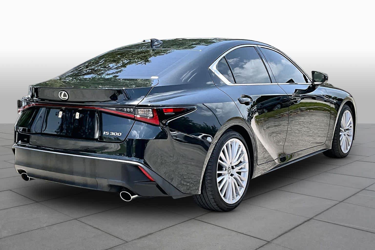 Used 2025 Lexus IS 300 w/ Premium Package RWD image 13