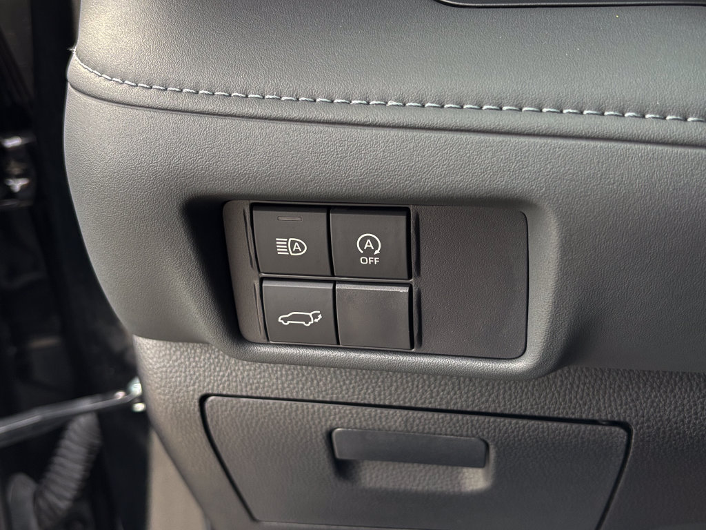 Used 2025 Toyota Highlander XSE AWD/4WD image 33