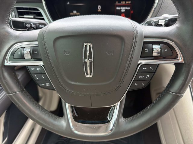 Used 2020 Lincoln Continental w/ Premium Package FWD image 28