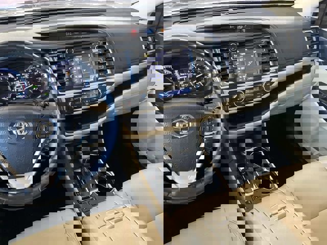 Used 2019 Toyota Highlander XLE image 13