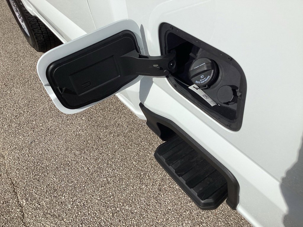 New 2025 Ford F250 XL w/ FX4 Off-Road Package image 15