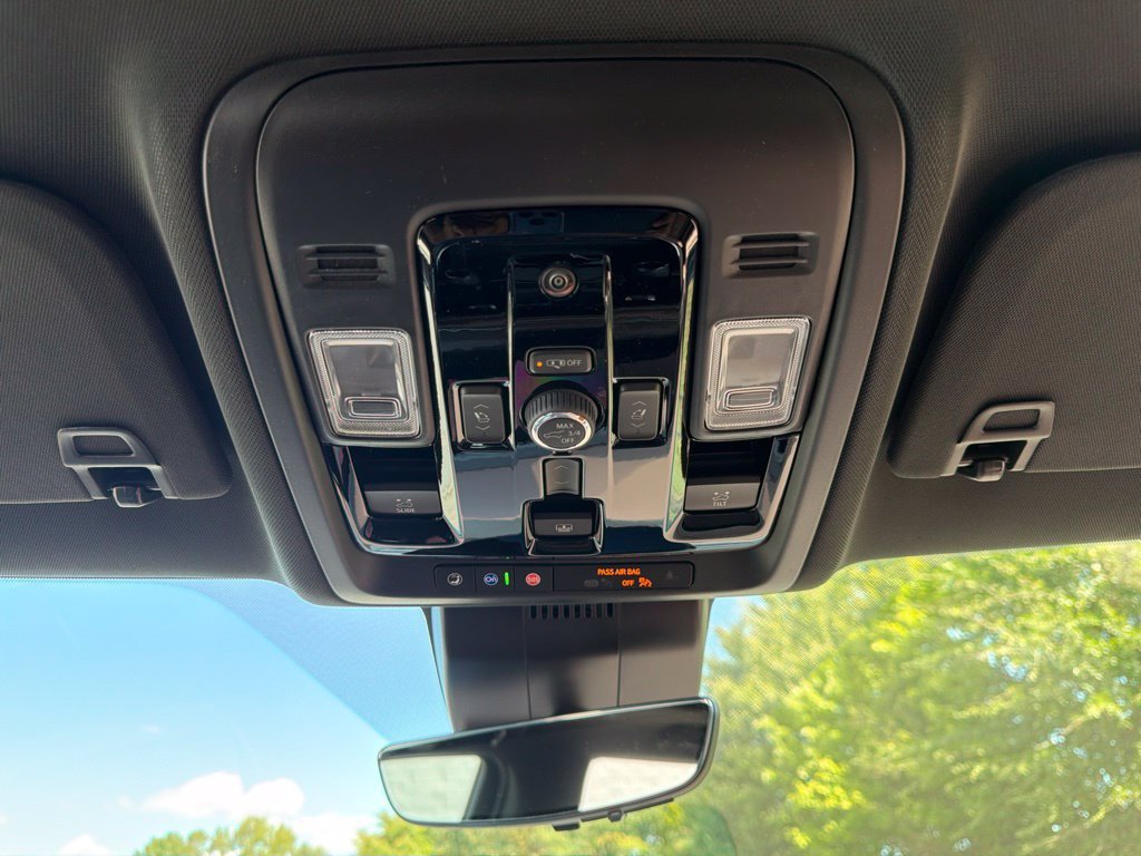New 2026 Chevrolet Tahoe High Country AWD/4WD image 39