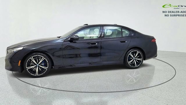 Used 2027 BMW 530i w/ M Sport Package RWD image 4