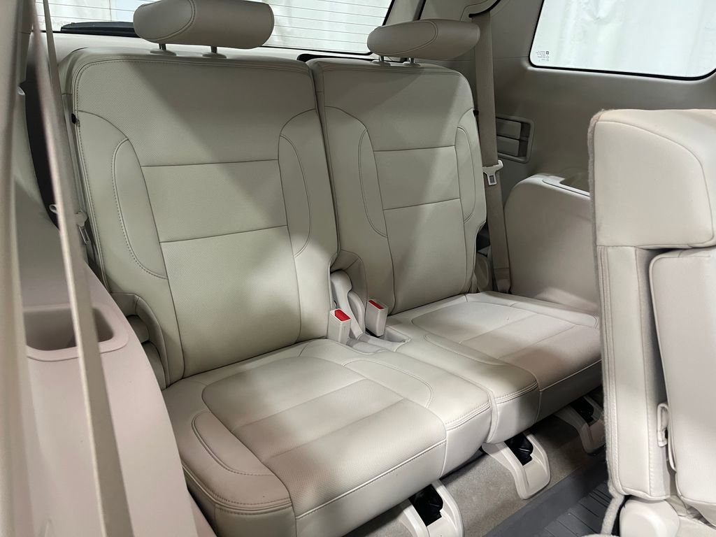 Used 2021 GMC Acadia Denali w/ Denali Technology Package image 31