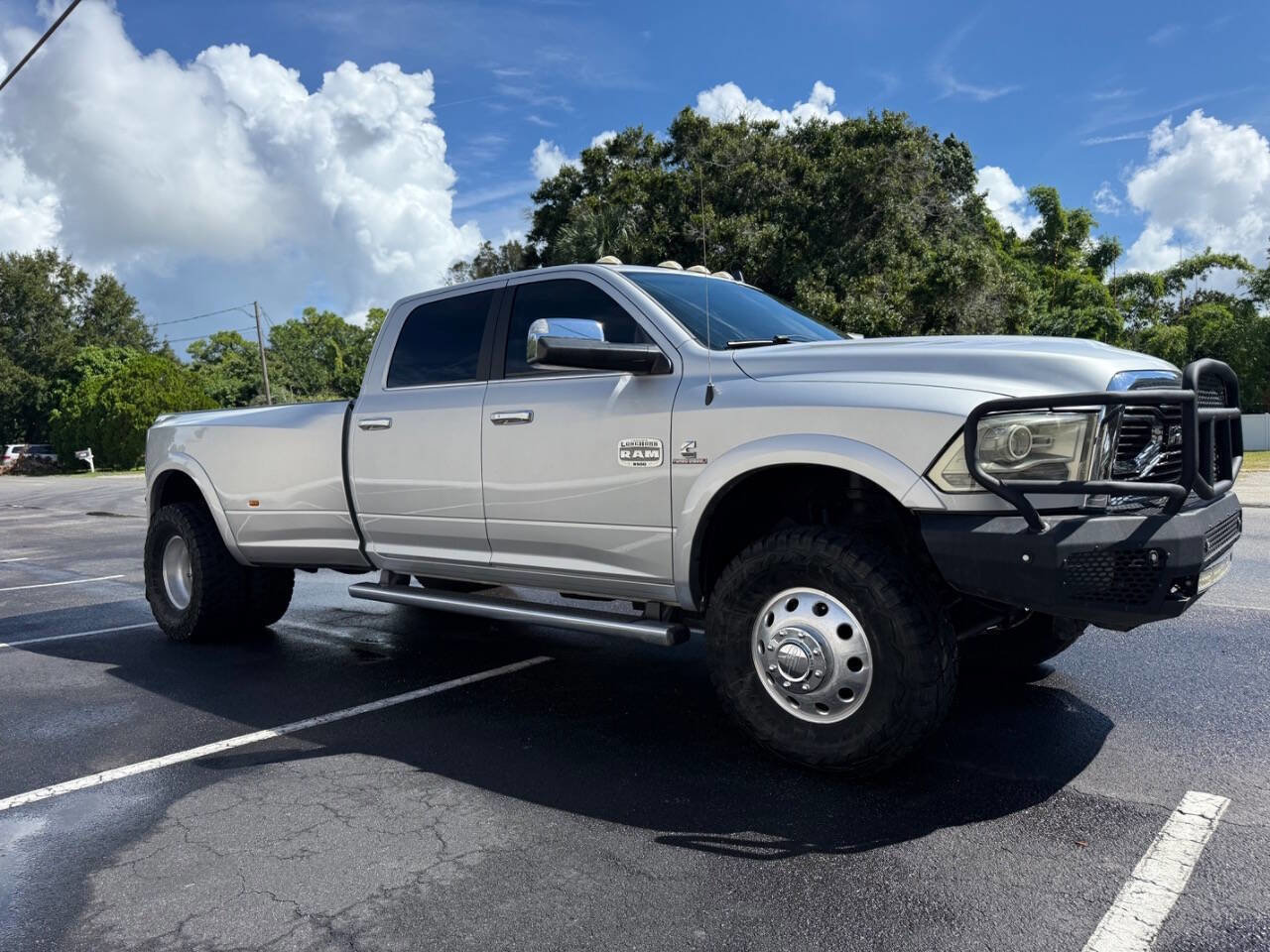 Used 2018 RAM 3500 Laramie Longhorn w/ Max Tow Package image 10
