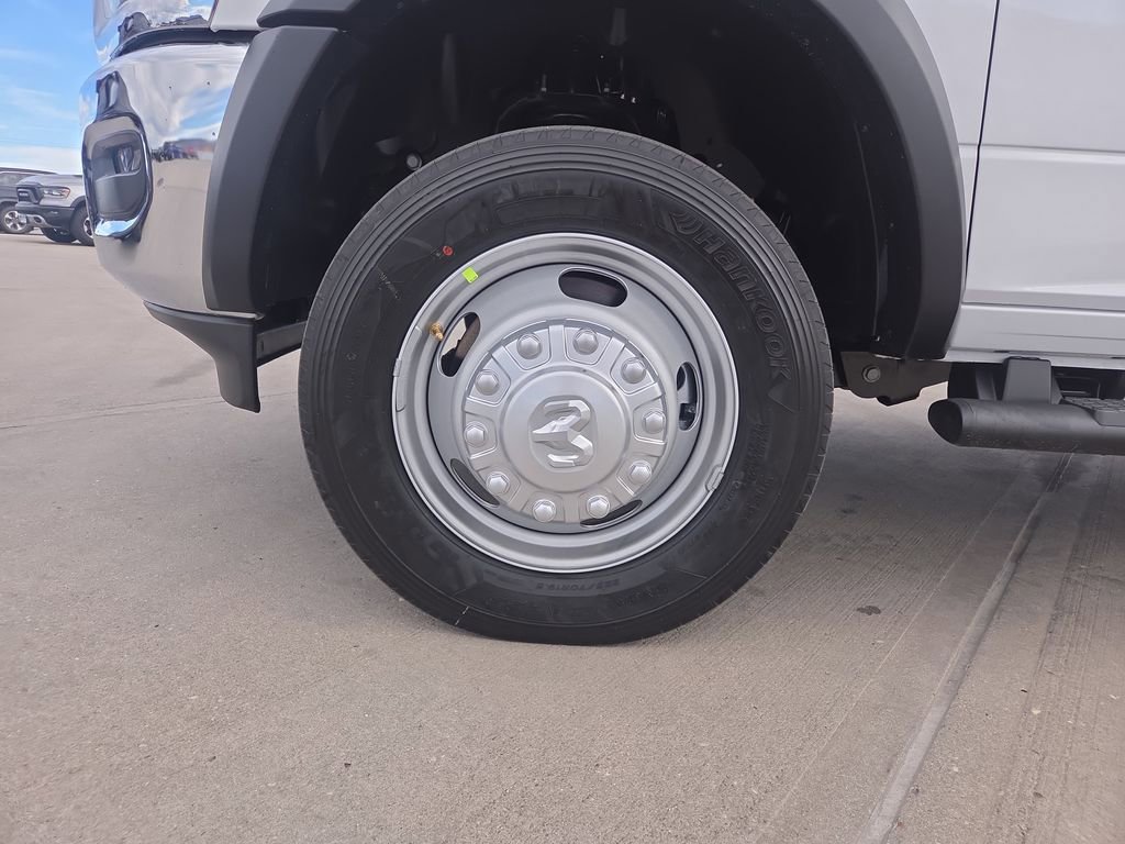 New 2026 RAM 5500 Tradesman w/ Chrome Appearance Group image 26