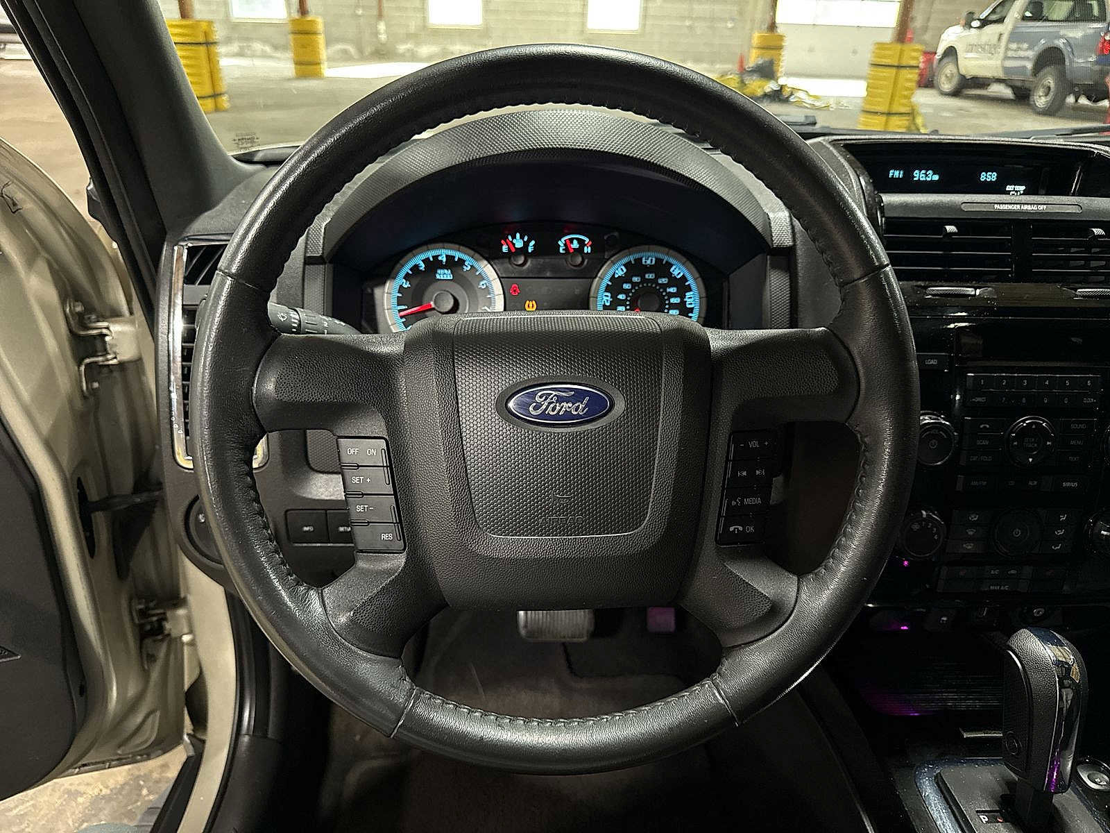 Used 2010 Ford Escape Limited image 18