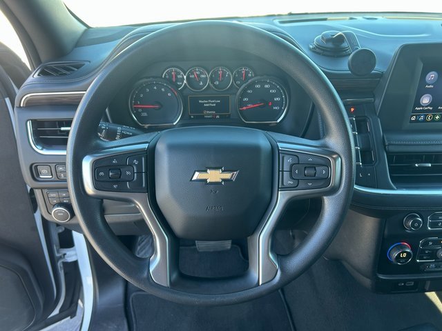 Used 2022 Chevrolet Suburban 4WD image 18