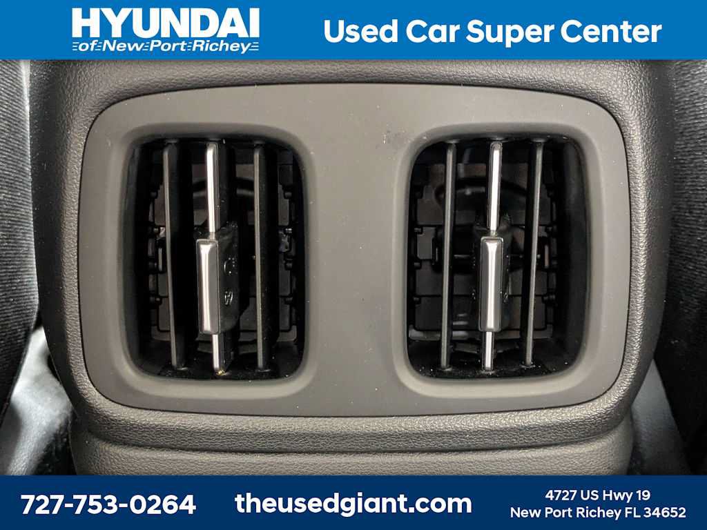 Used 2026 Hyundai Tucson Blue SE AWD/4WD image 17
