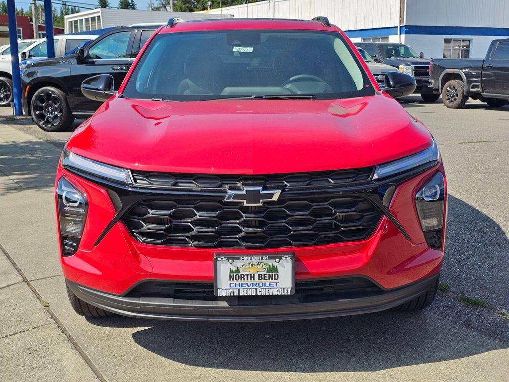 New 2026 Chevrolet Trax LT w/ Sunroof Package FWD image 2