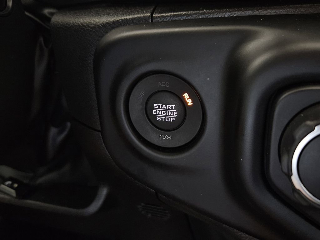 Used 2023 Jeep Wrangler Unlimited Sahara w/ Cold Weather Group image 19