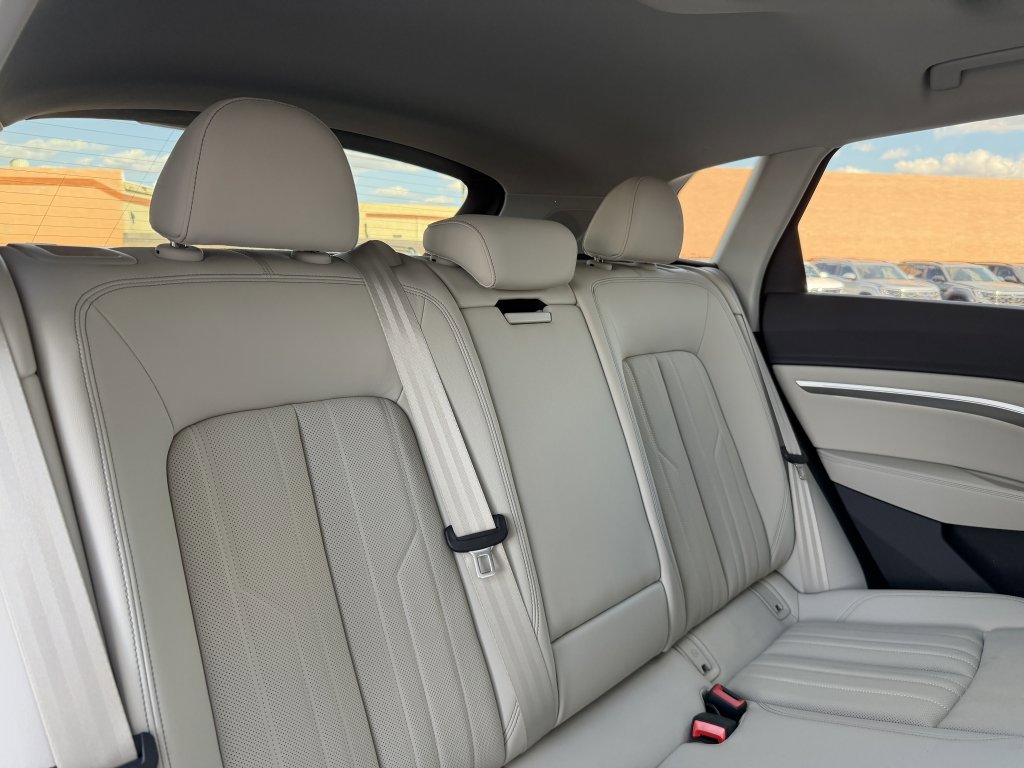 Used 2024 Audi Q8 e-tron Premium Plus w/ Premium Plus Package image 46