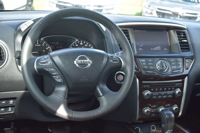 Used 2016 Nissan Pathfinder SL w/ SL Premium Package AWD/4WD image 23