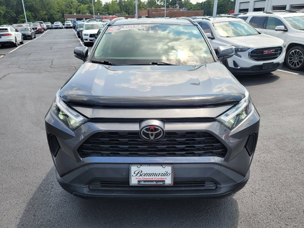 Used 2017 Toyota RAV4 Limited w/ Advanced Technology Package AWD/4WD image 4