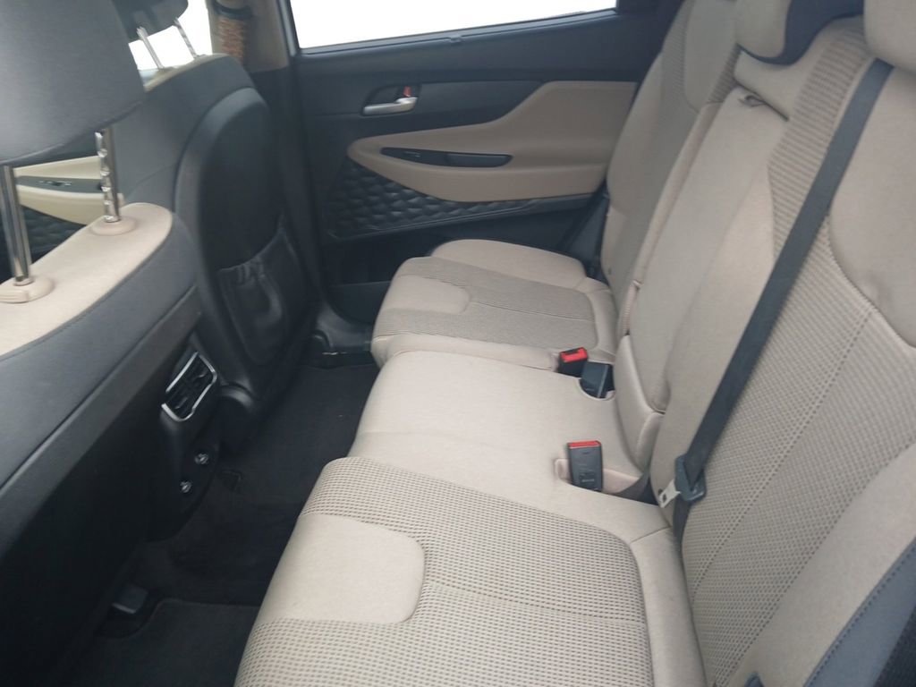 Used 2021 Hyundai Santa Fe SEL w/ Convenience Package FWD image 12