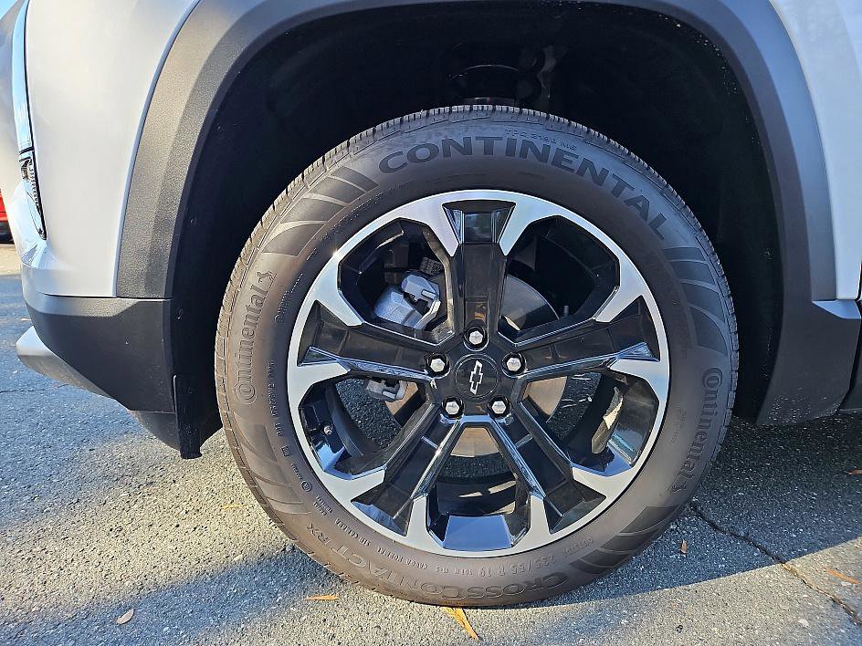 New 2026 Chevrolet Equinox LT image 8