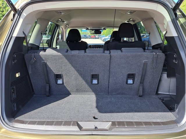 Certified 2025 Subaru Ascent Premium AWD/4WD image 30